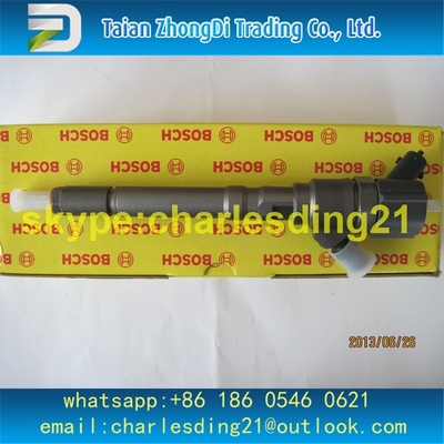China El inyector común original y nuevo 0445110257 de Bosch del carril de combustible para HYUNDAI KIA 33800-27400 HIZO EN COREA proveedor