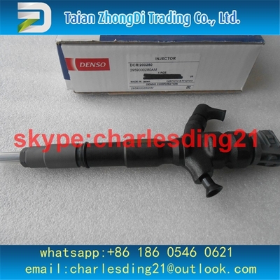 China inyector común original y nuevo del denso del carril 295900-0280 para el euro V 23670-30450, 23670-39455 de TOYOTA Hilux proveedor