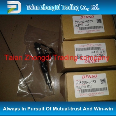 China Inyector común del carril de DENSO 095000-6351,095000-6353 095000-6352 para KOBELCO 23670-E0050 SK200-8 SK260-8 proveedor