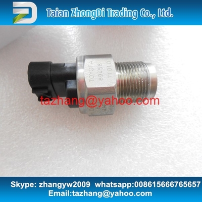 Sensor común 89458-71010 499000-6121 de la presión de carburante del carril del diesel de Denso para Hilux proveedor