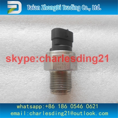 SENSOR COMÚN original y nuevo 499000-6121 del denso del CARRIL de la PRESIÓN para TOYOTA Hilux 2AD-FTV 3-PIN proveedor