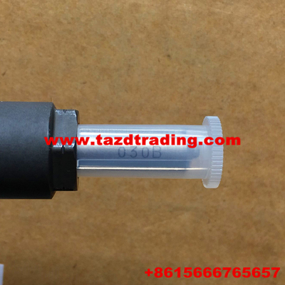 Inyector común original y nuevo de DENSO del carril 095000-9560,0950009560, para el poder más elevado 1465A257 de 4D56 L200 proveedor